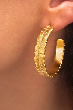 Boucle d'oreille éclat d'or