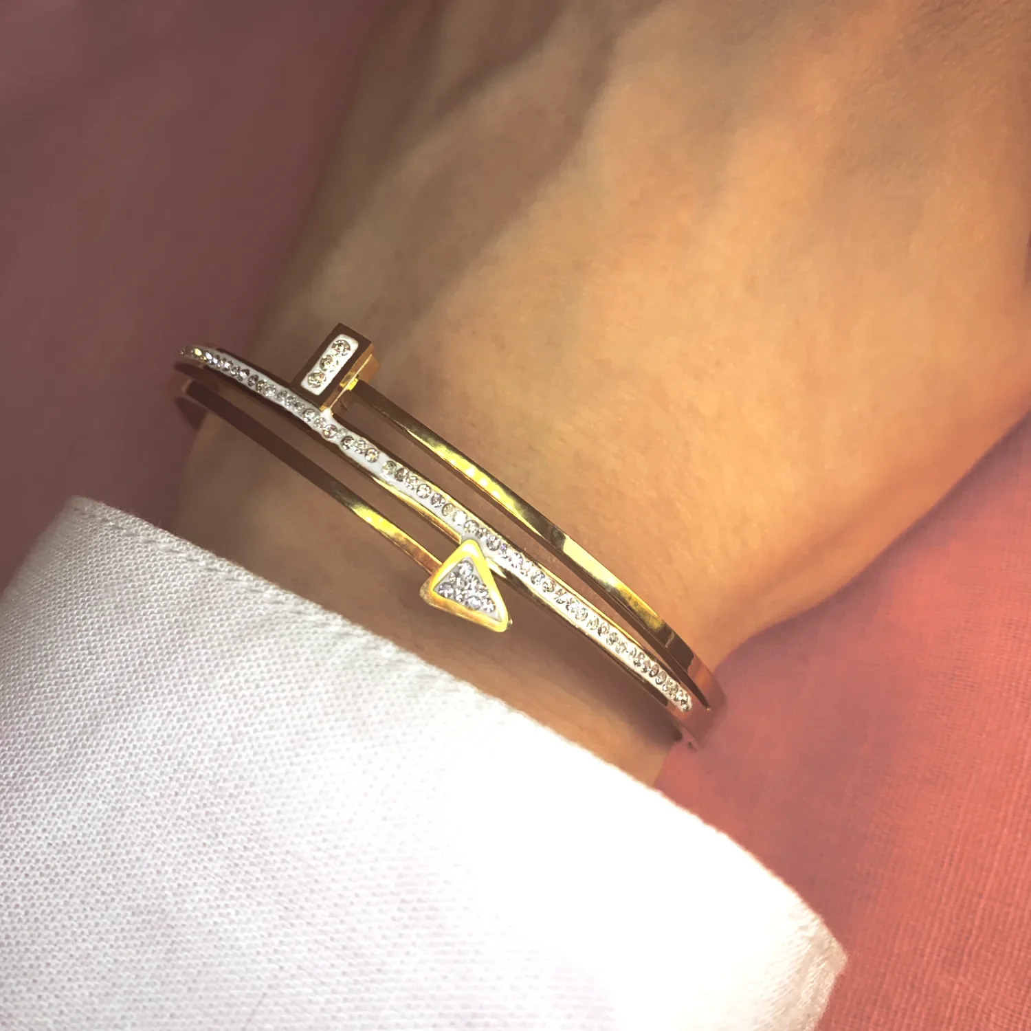 bracelet clou triangle